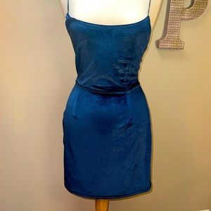 Nbd size m blue velvet dress